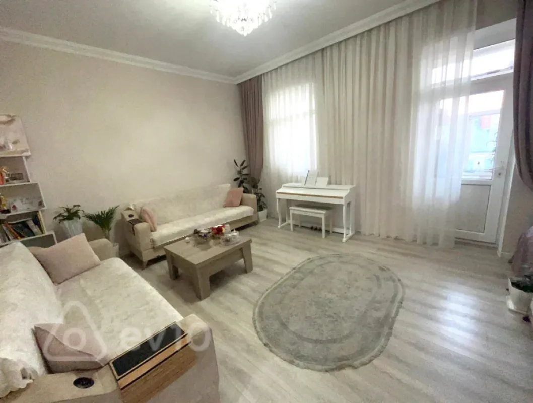 Satılır 3 otaqlı köhnə tikili 71 m²
