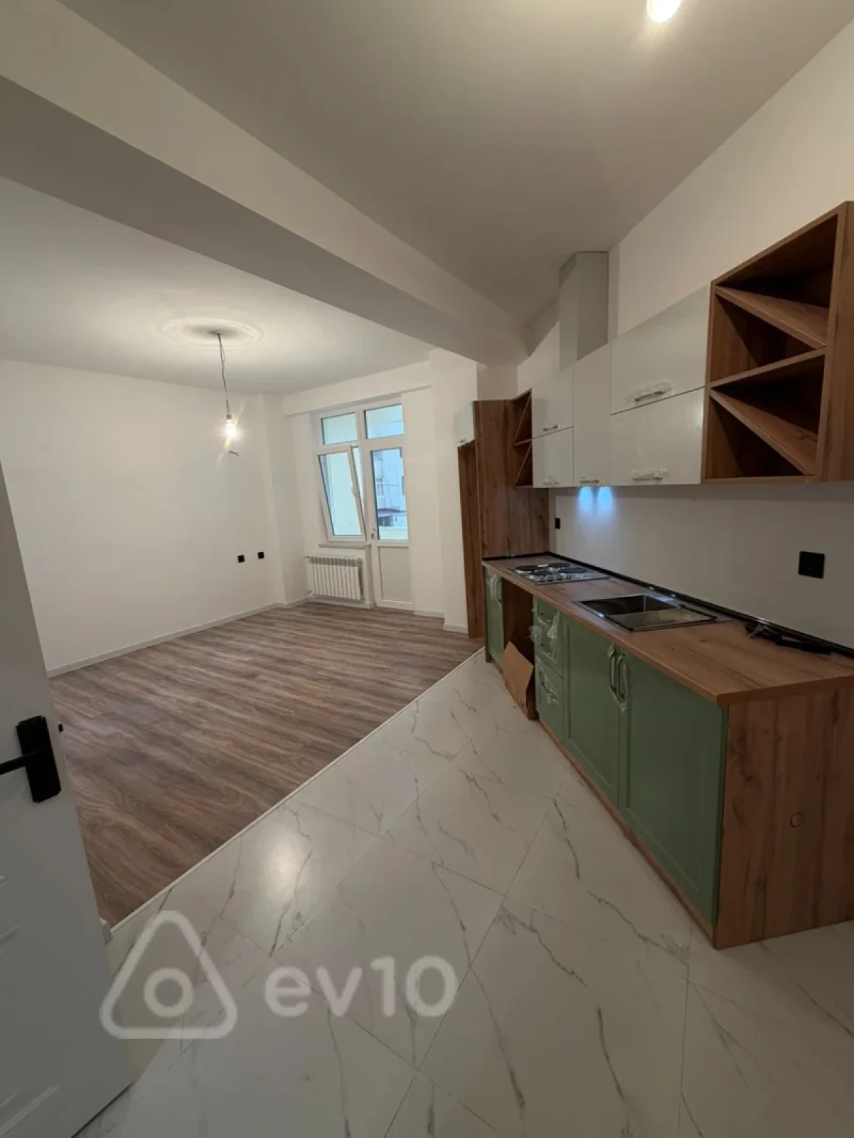 Satılır 2 otaqlı yeni tikili 45 m²