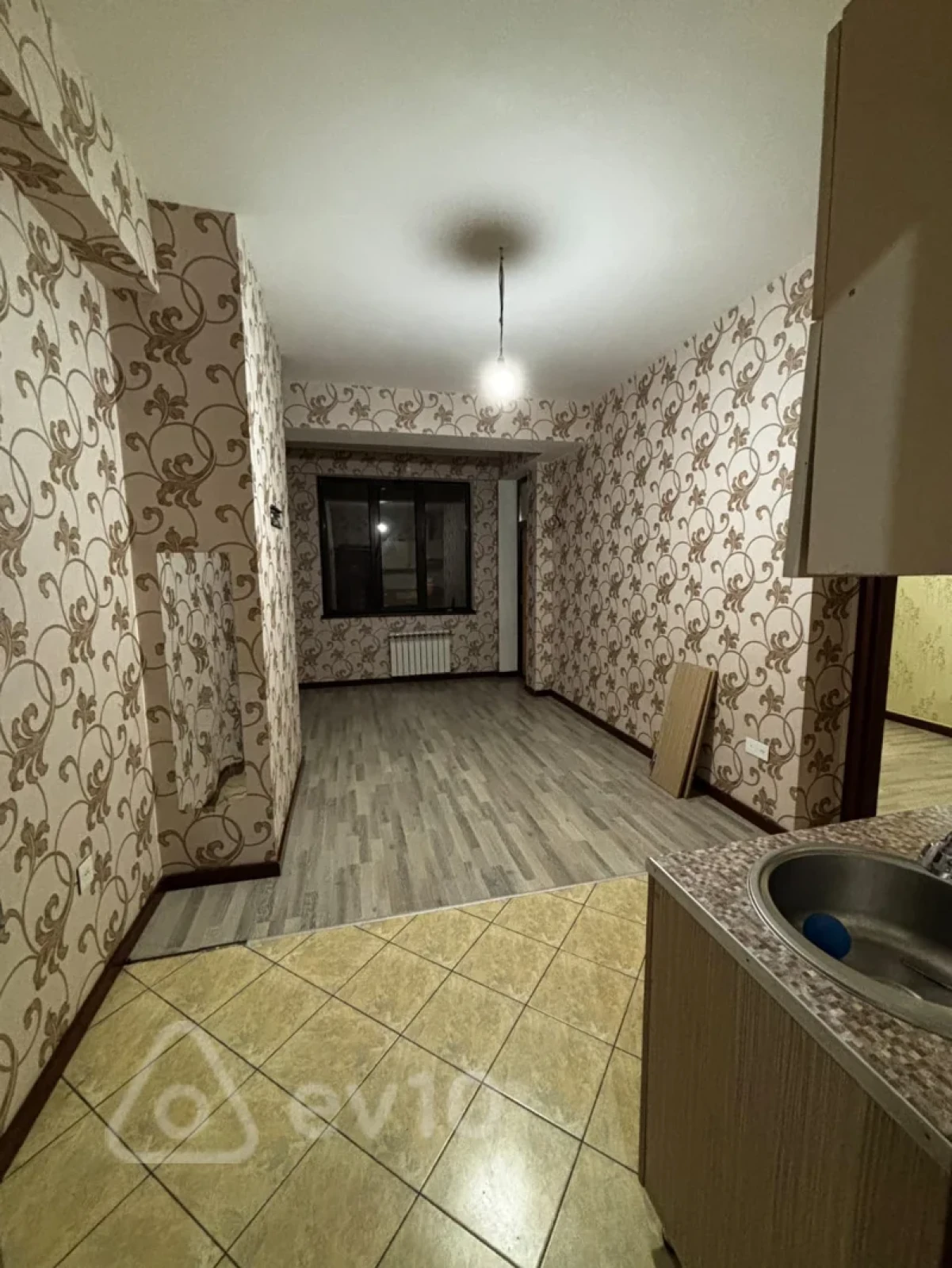 Kirayə verilir 2 otaqlı yeni tikili 40 m²