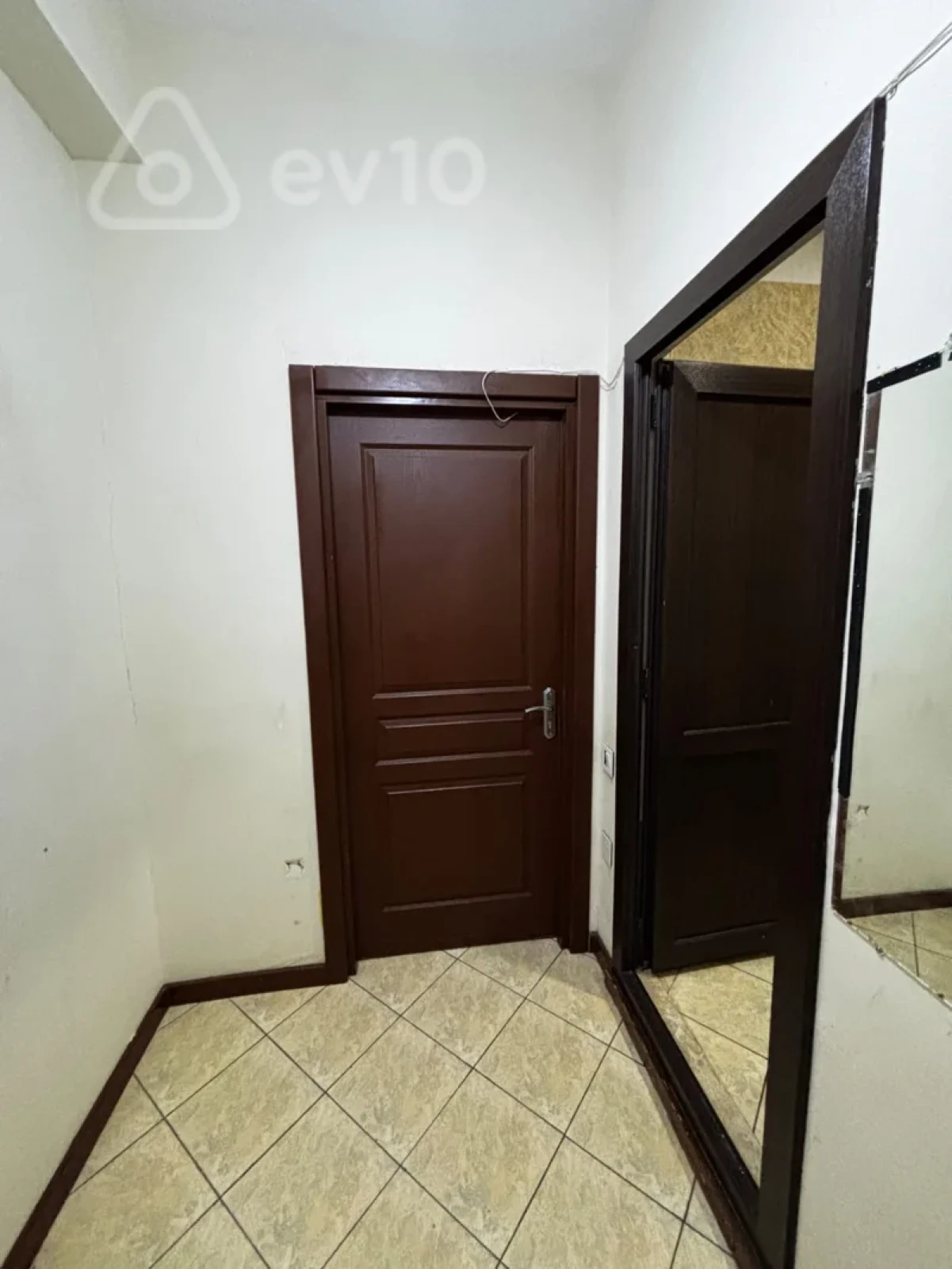 Kirayə verilir 2 otaqlı yeni tikili 40 m²