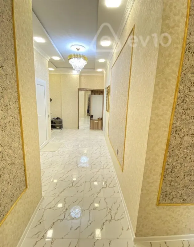 Satılır 3 otaqlı köhnə tikili 90 m²