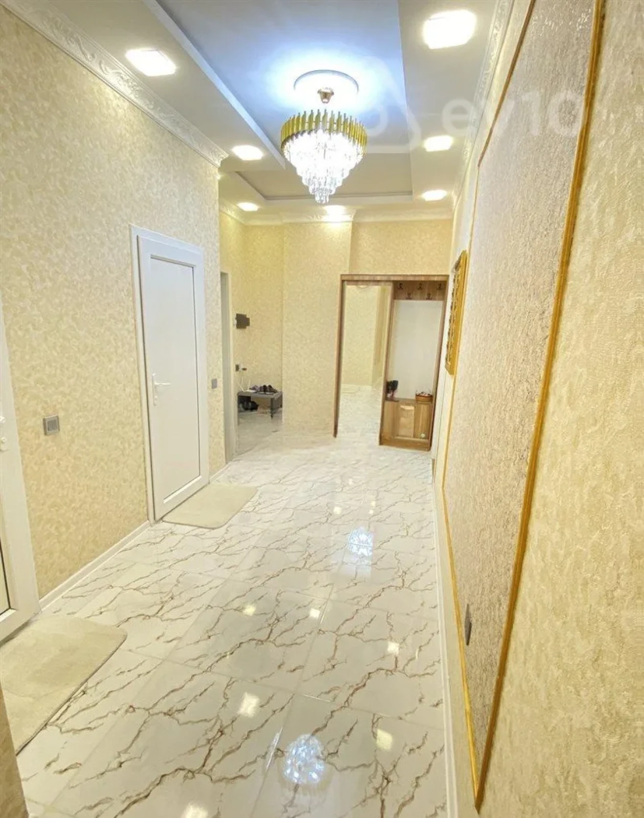 Satılır 3 otaqlı köhnə tikili 90 m²