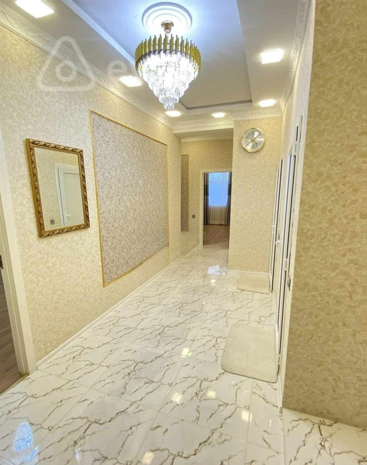 Satılır 3 otaqlı köhnə tikili 90 m²