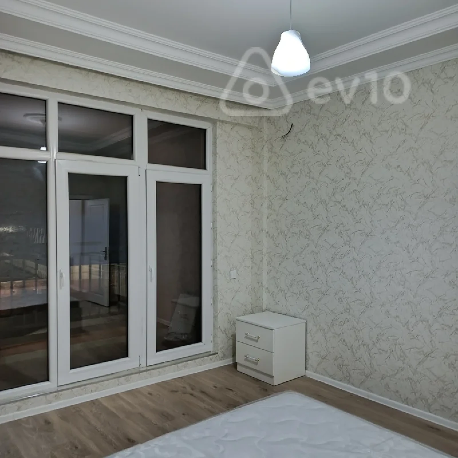 Kirayə verilir 1 otaqlı yeni tikili 44 m²