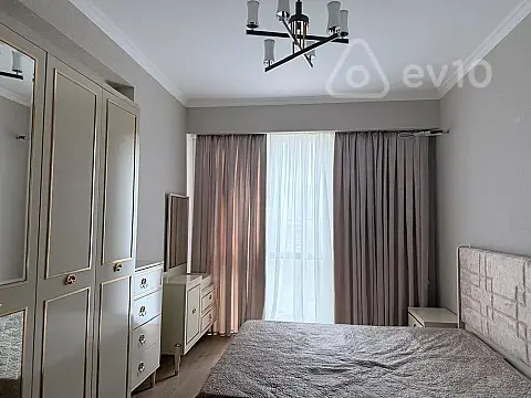 Kirayə verilir 3 otaqlı yeni tikili 90 m²