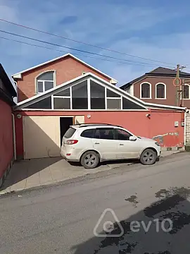 Satılır 5 otaqlı həyət evi 200 m² — Quba 5 otaq 200.00 m²