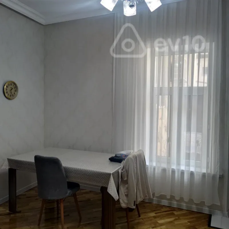 Kirayə verilir 2 otaqlı həyət evi 45 m²