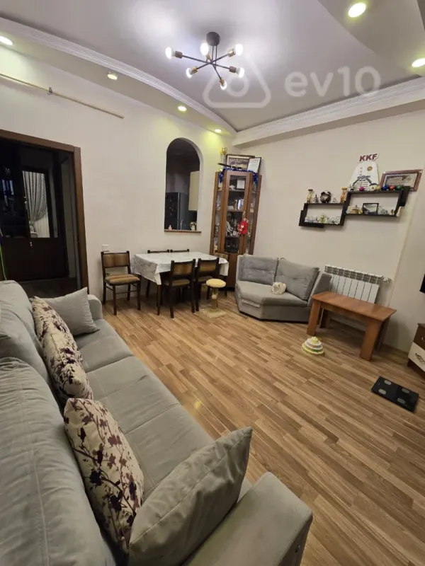 Satılır 2 otaqlı yeni tikili 50 m²