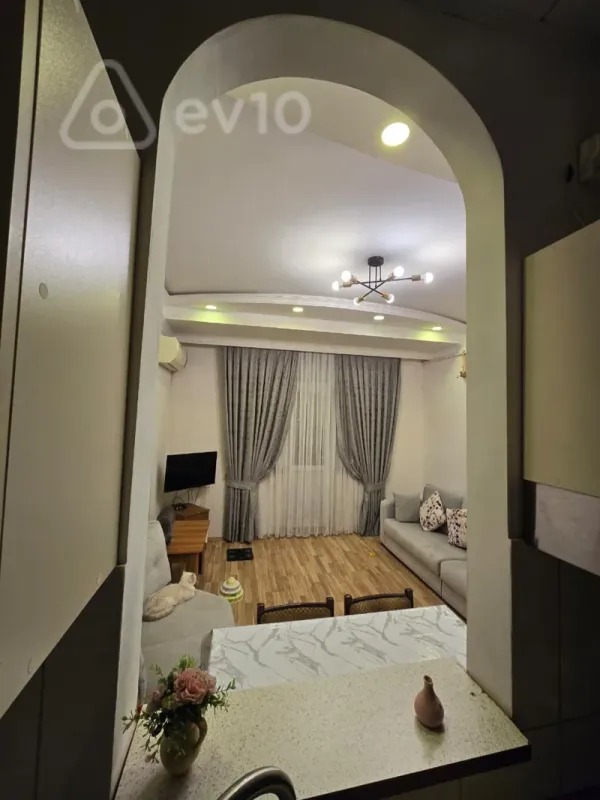 Satılır 2 otaqlı yeni tikili 50 m²