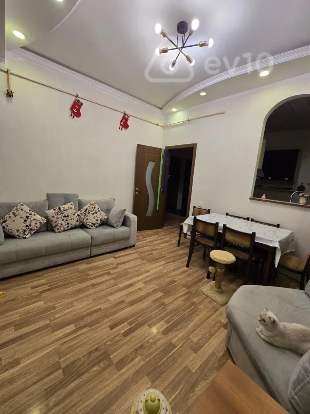 Satılır 2 otaqlı yeni tikili 50 m²