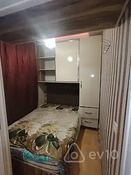 Kirayə verilir 2 otaqlı köhnə tikili 45 m²