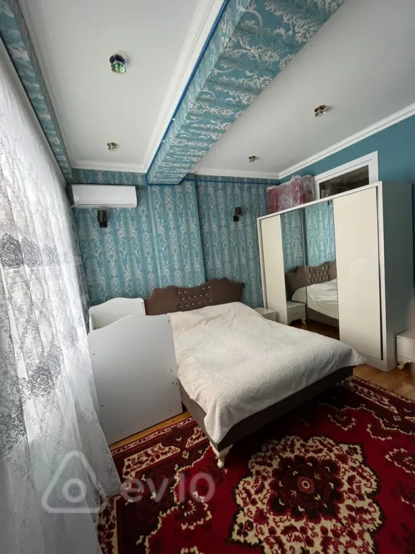 Kirayə verilir 2 otaqlı yeni tikili 65 m²