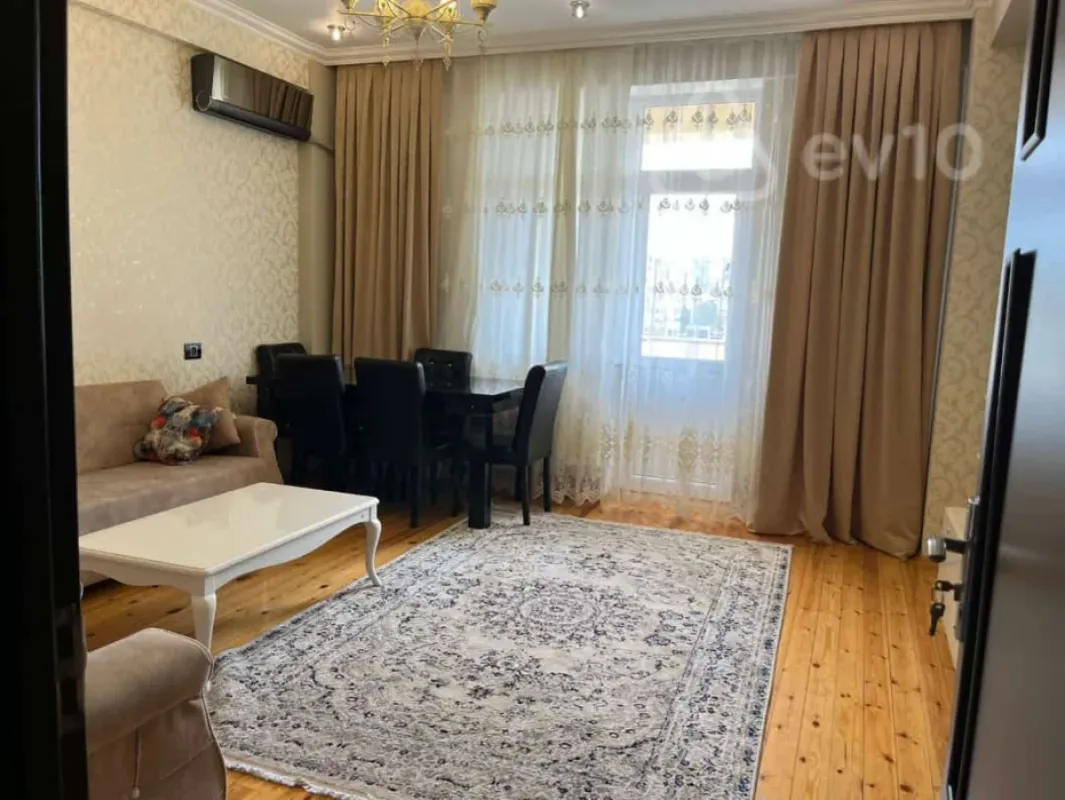 Kirayə verilir 2 otaqlı yeni tikili 65 m²