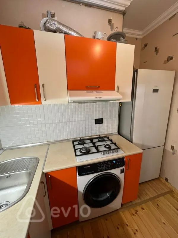 Kirayə verilir 2 otaqlı yeni tikili 65 m²