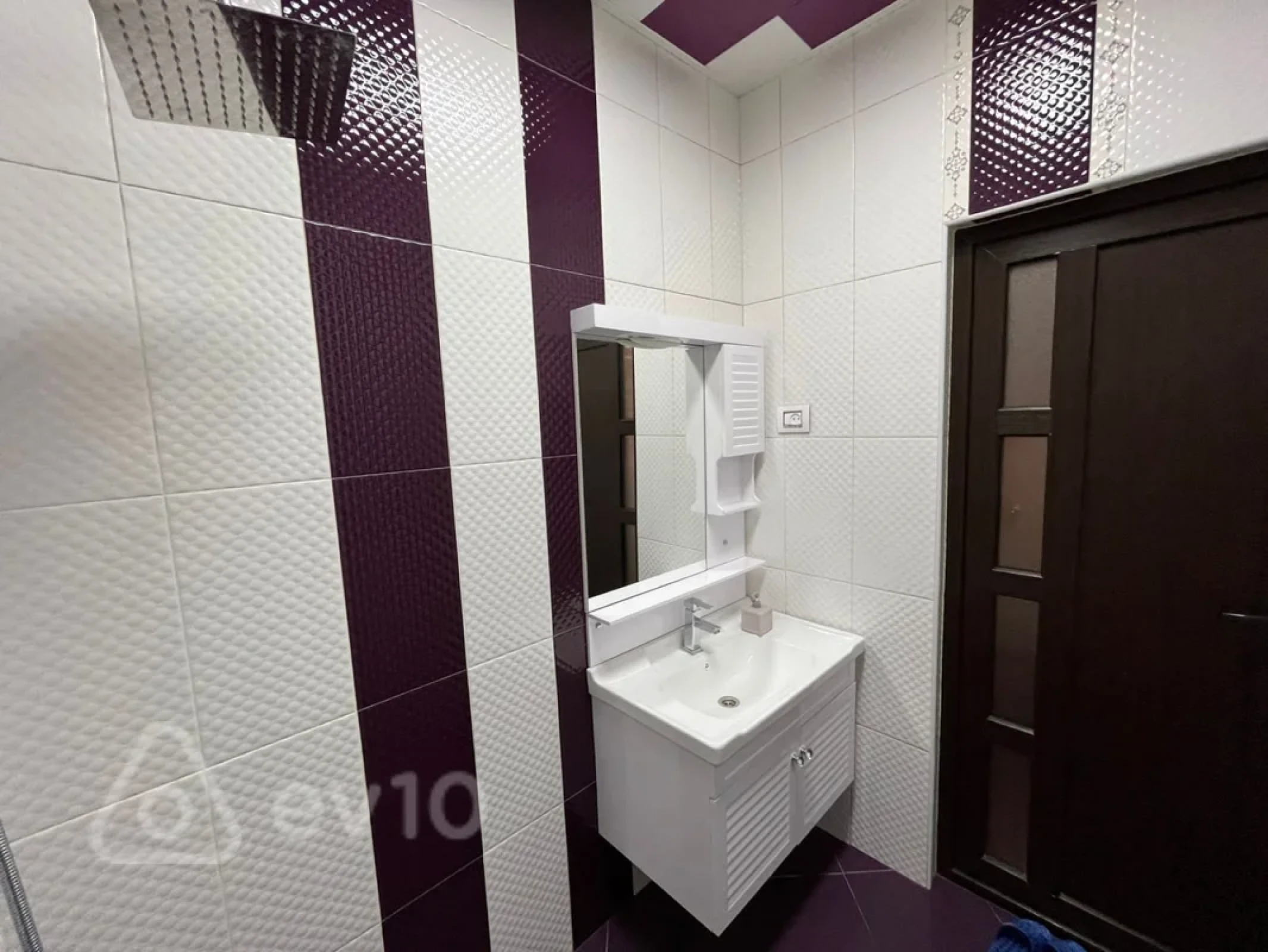 Kirayə verilir 2 otaqlı yeni tikili 65 m²
