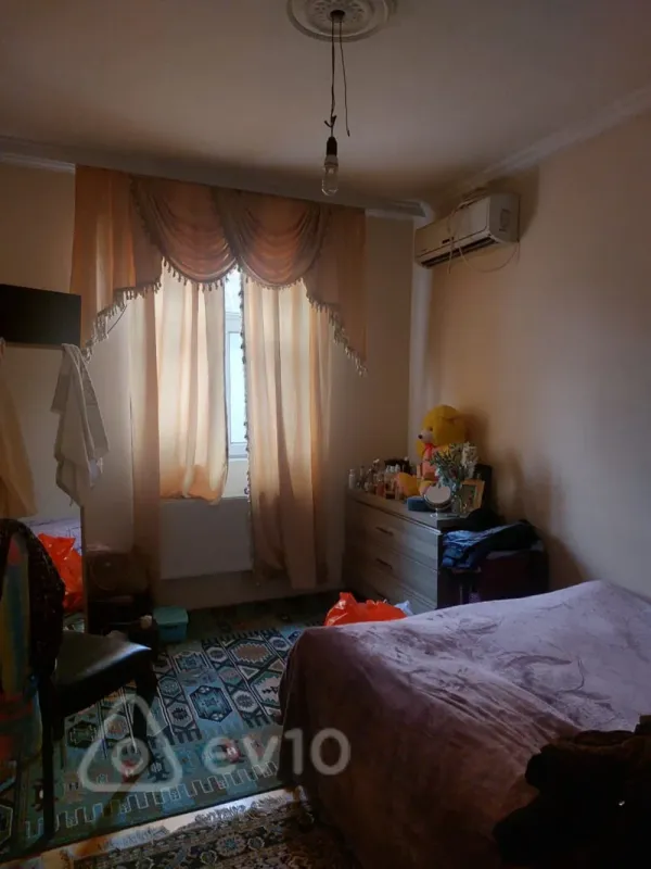 Satılır 5 otaqlı həyət evi 120 m²