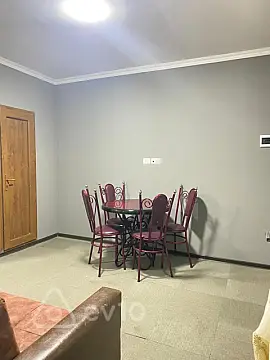 Kirayə verilir 2 otaqlı köhnə tikili 45 m²