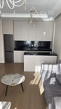 Kirayə verilir 3 otaqlı yeni tikili 90 m²