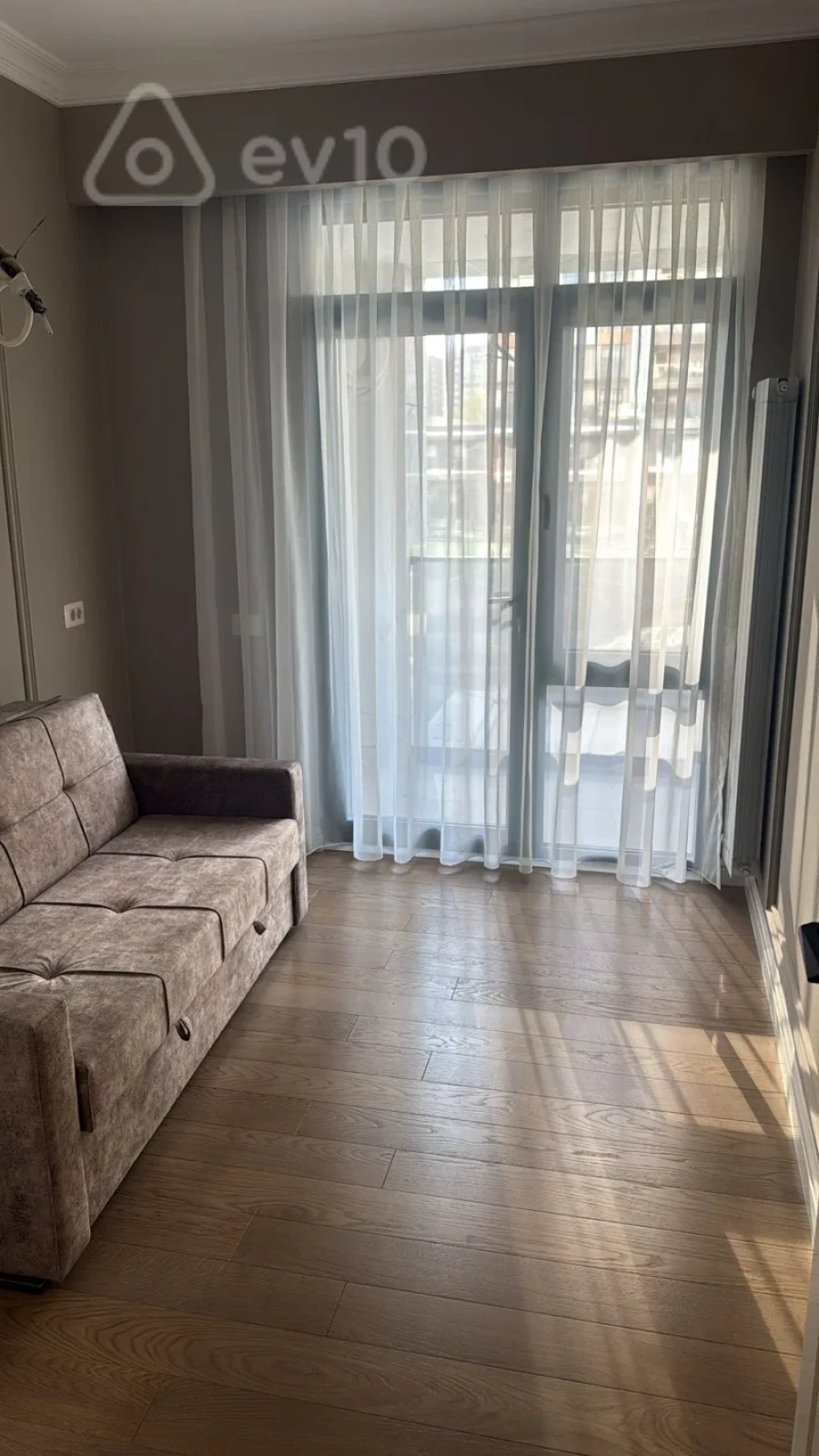 Kirayə verilir 3 otaqlı yeni tikili 90 m²