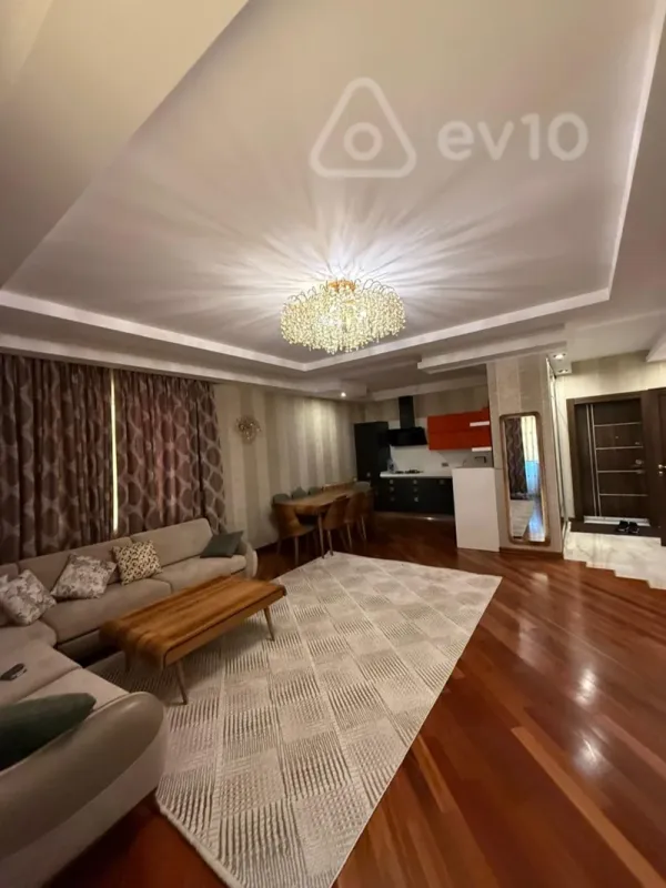 Kirayə verilir 2 otaqlı yeni tikili 65 m²