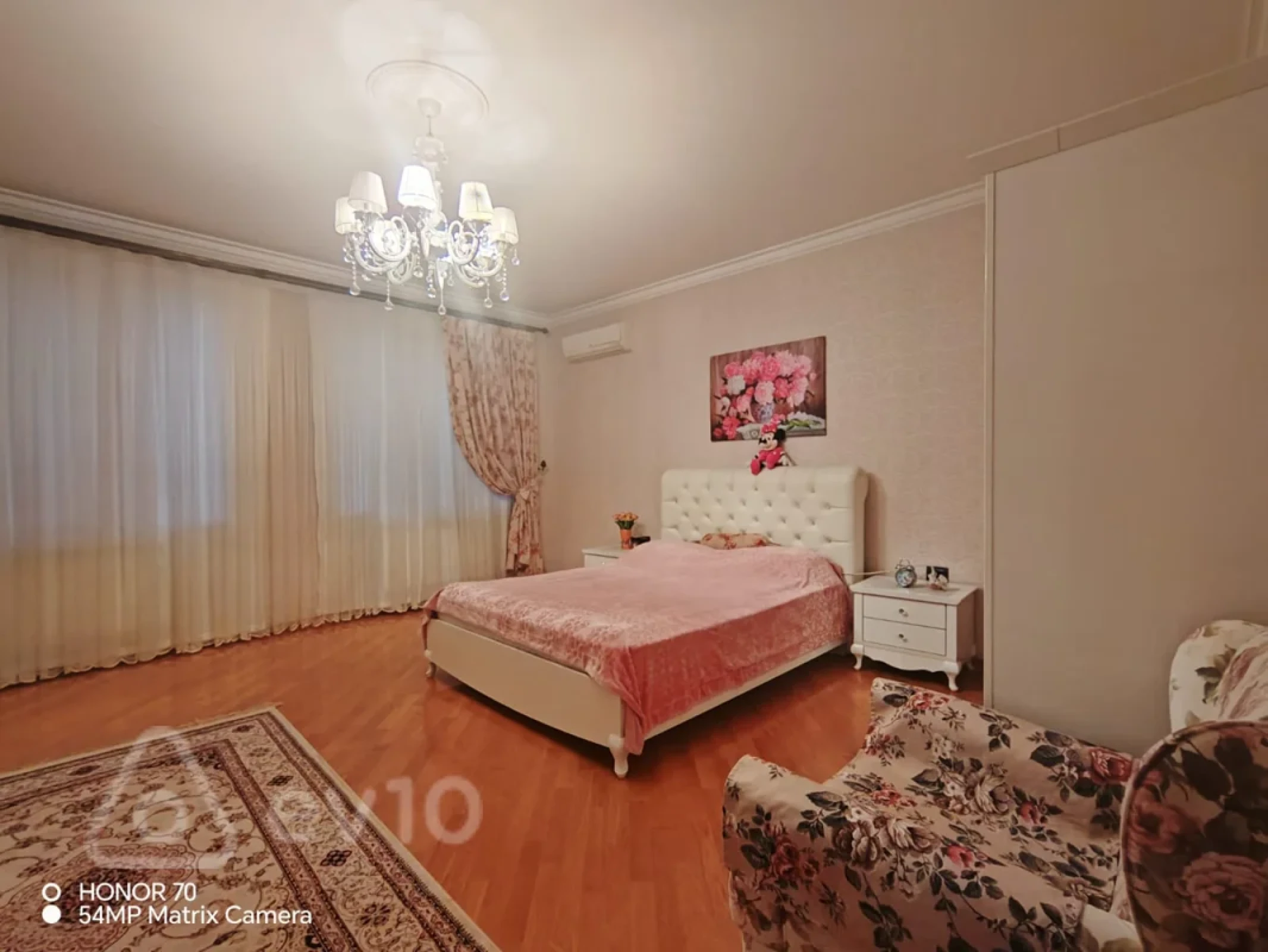 Satılır 4 otaqlı yeni tikili 240 m²