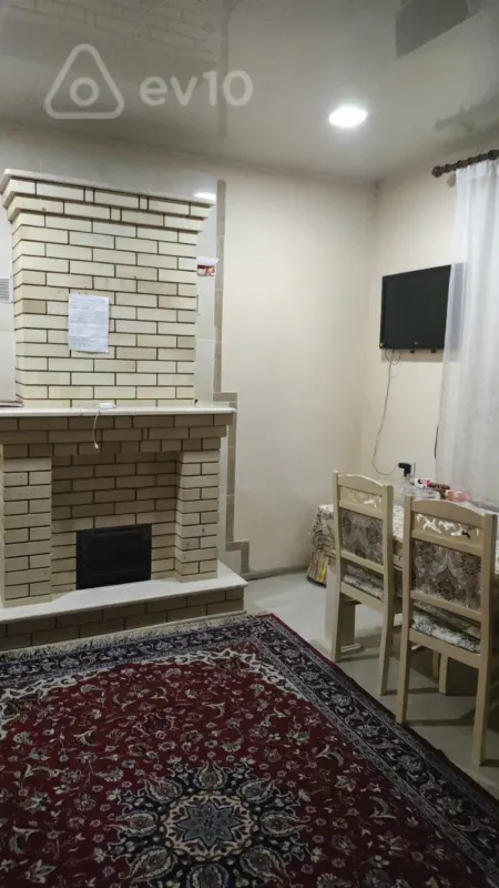 Kirayə verilir 2 otaqlı köhnə tikili 50 m²