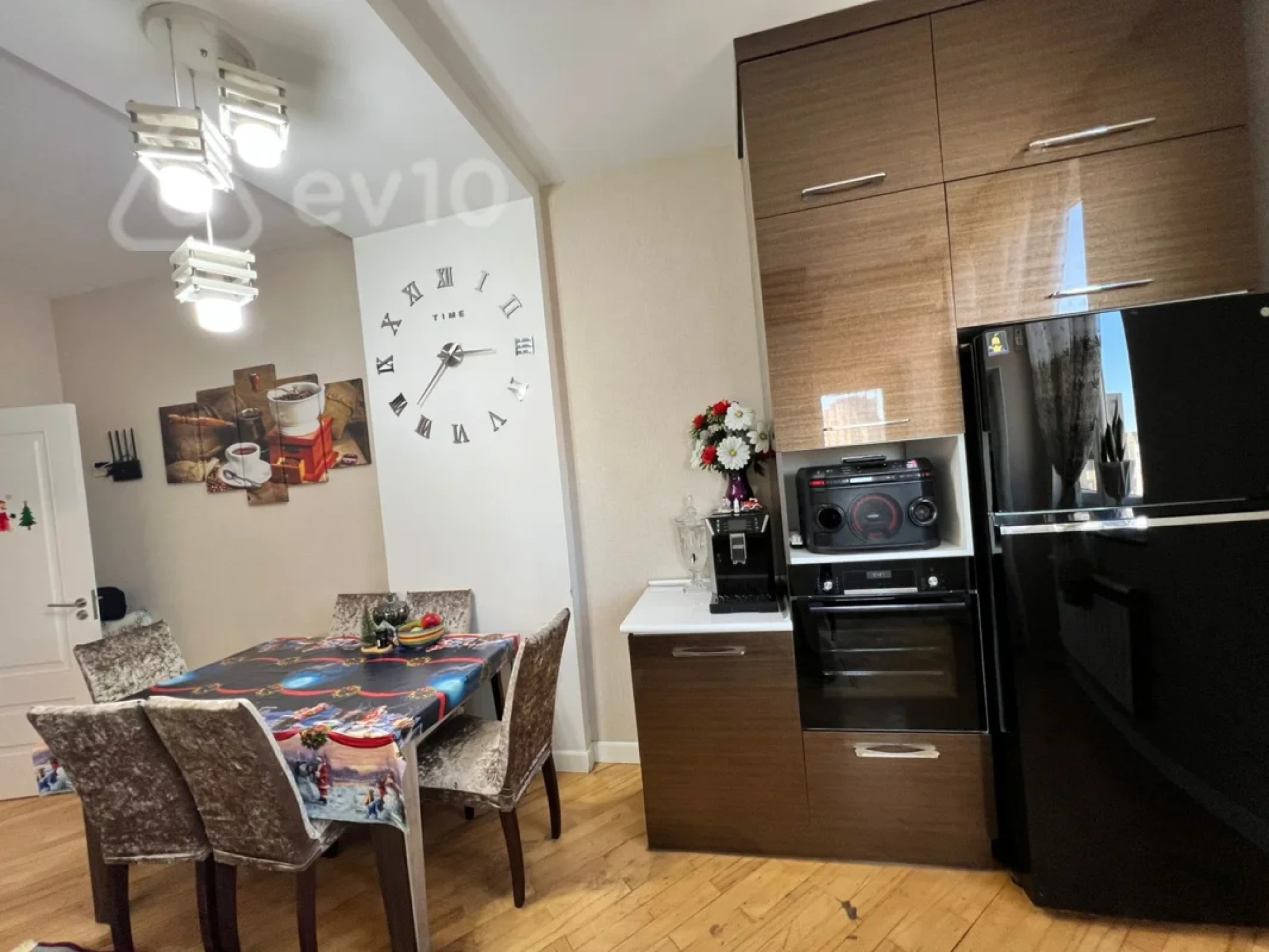 Satılır 3 otaqlı yeni tikili 135 m²