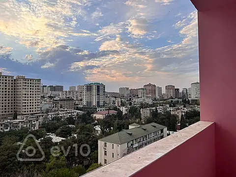 Satılır 3 otaqlı yeni tikili 135 m²