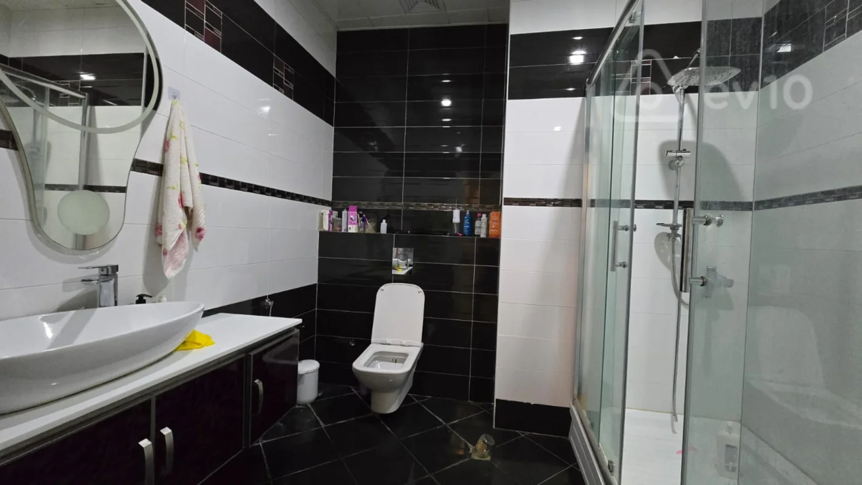 Satılır 3 otaqlı yeni tikili 150 m²