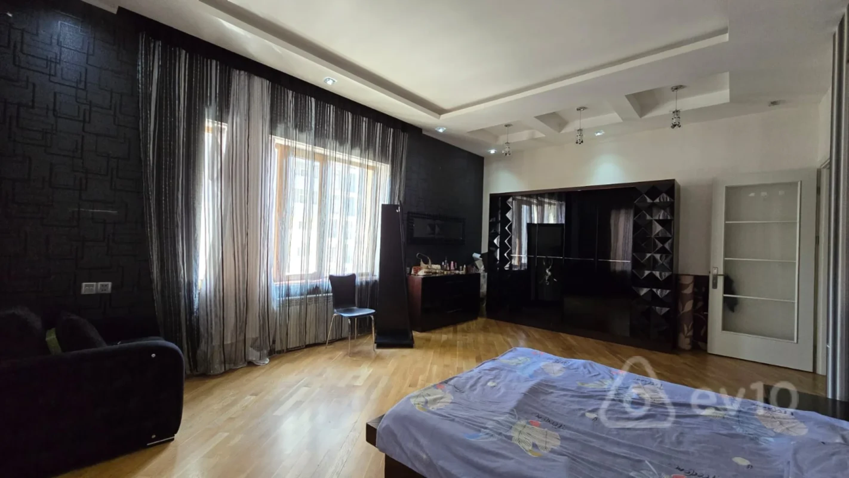 Satılır 3 otaqlı yeni tikili 150 m²