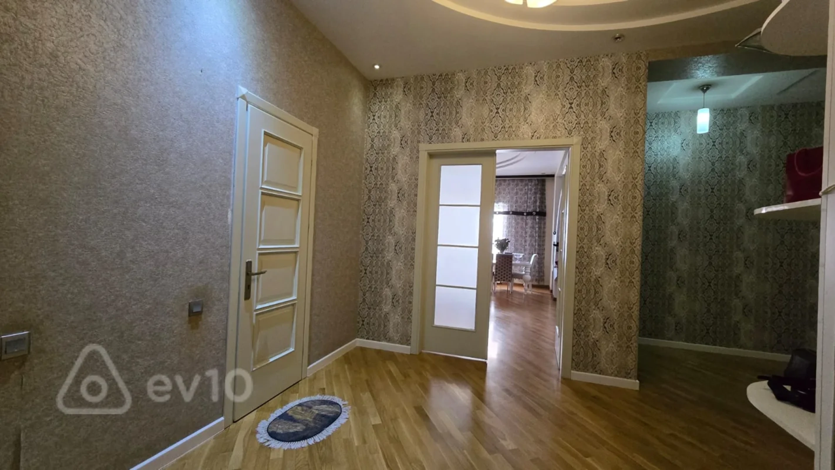 Satılır 3 otaqlı yeni tikili 150 m²