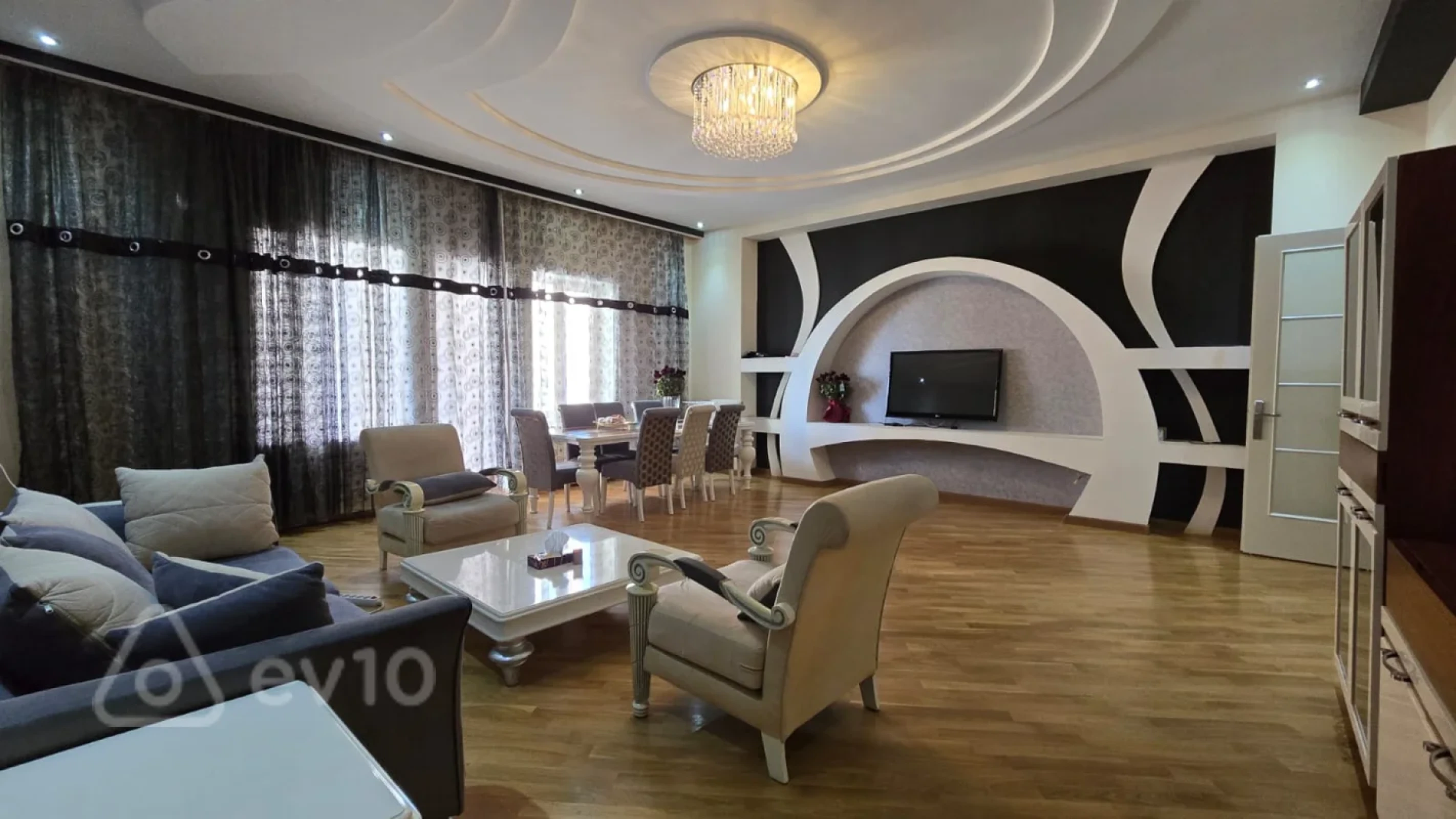 Satılır 3 otaqlı yeni tikili 150 m²