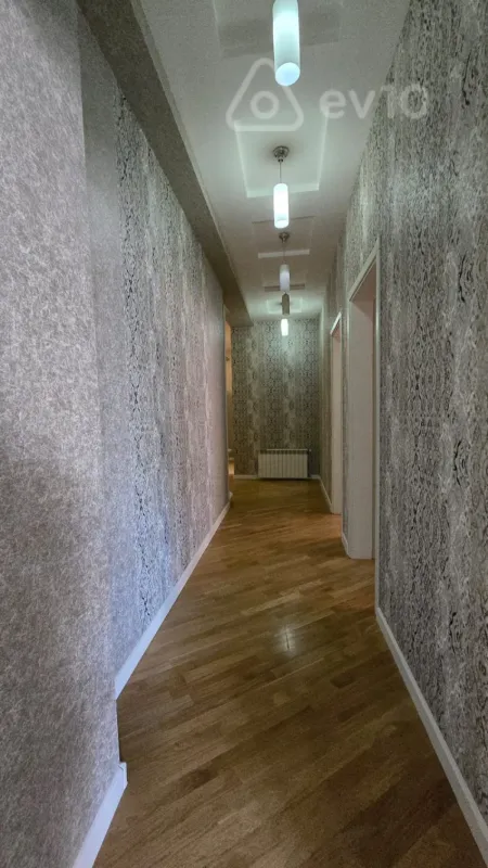 Satılır 3 otaqlı yeni tikili 150 m²