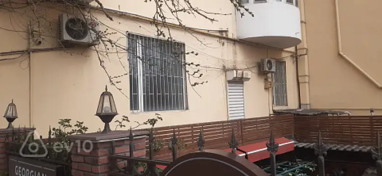 Kirayə verilir mənzil 65 m²