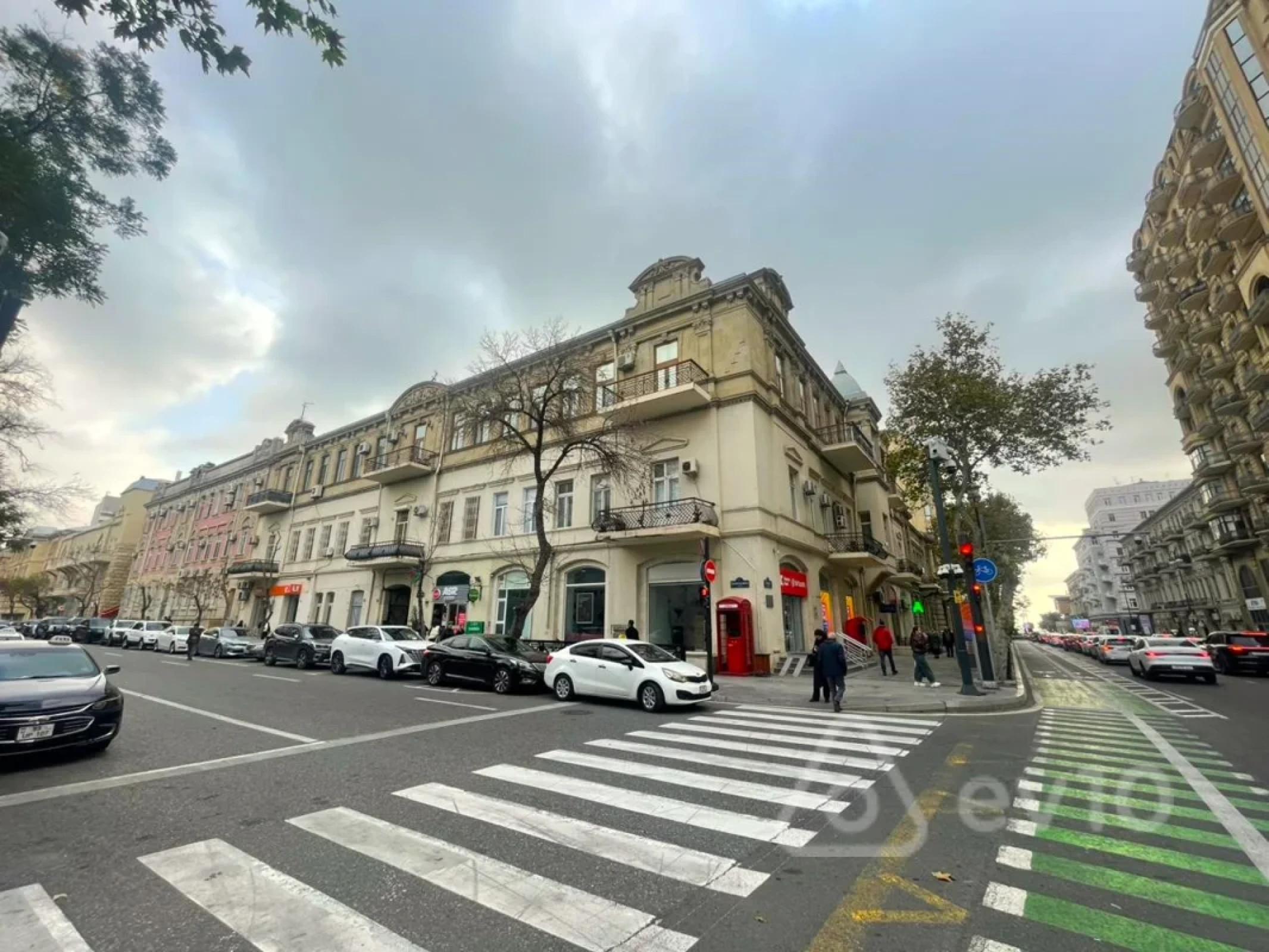 Kirayə verilir 2 otaqlı ofis 60 m²