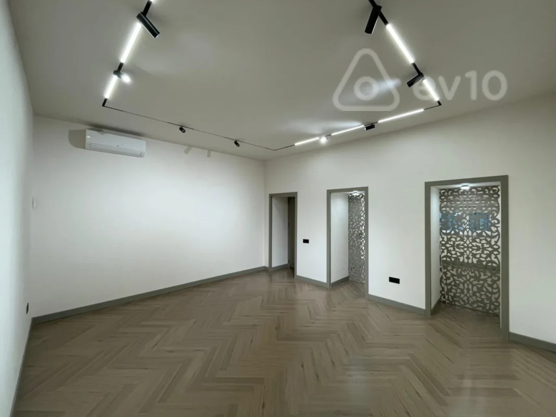 Kirayə verilir 2 otaqlı ofis 60 m²