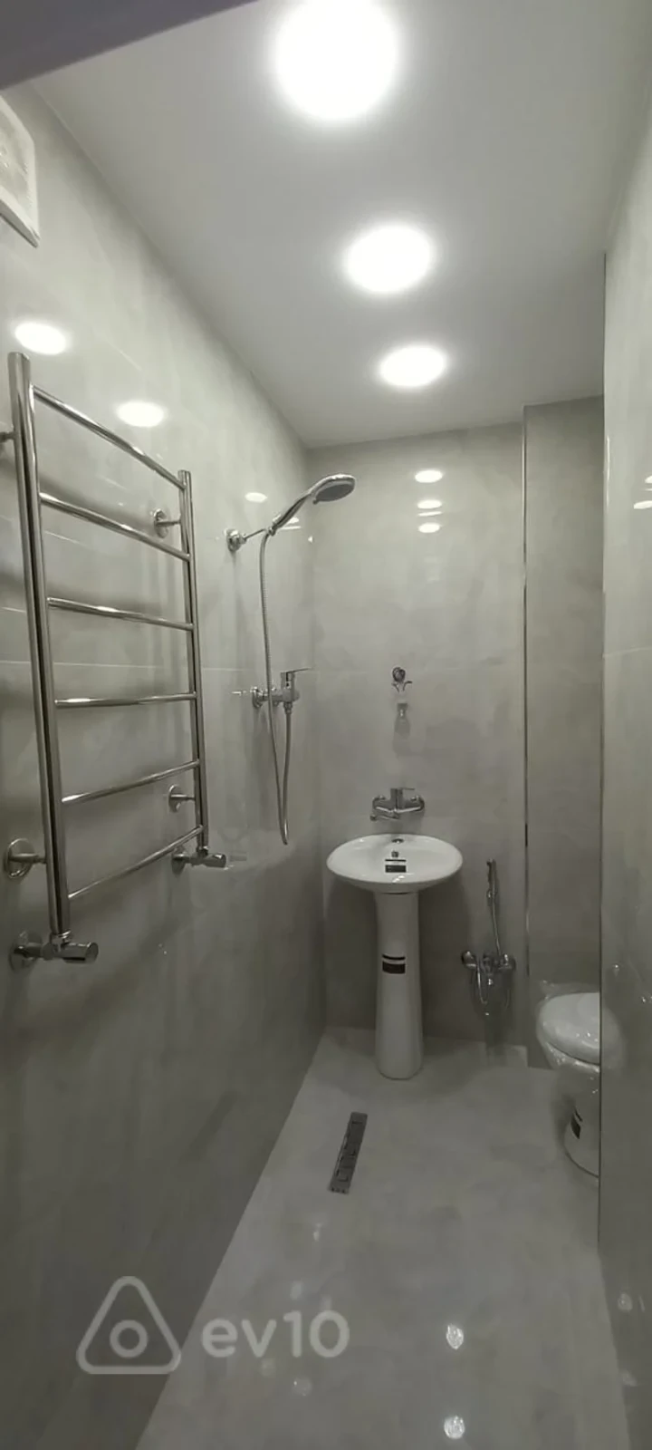 Satılır 2 otaqlı yeni tikili 47 m²