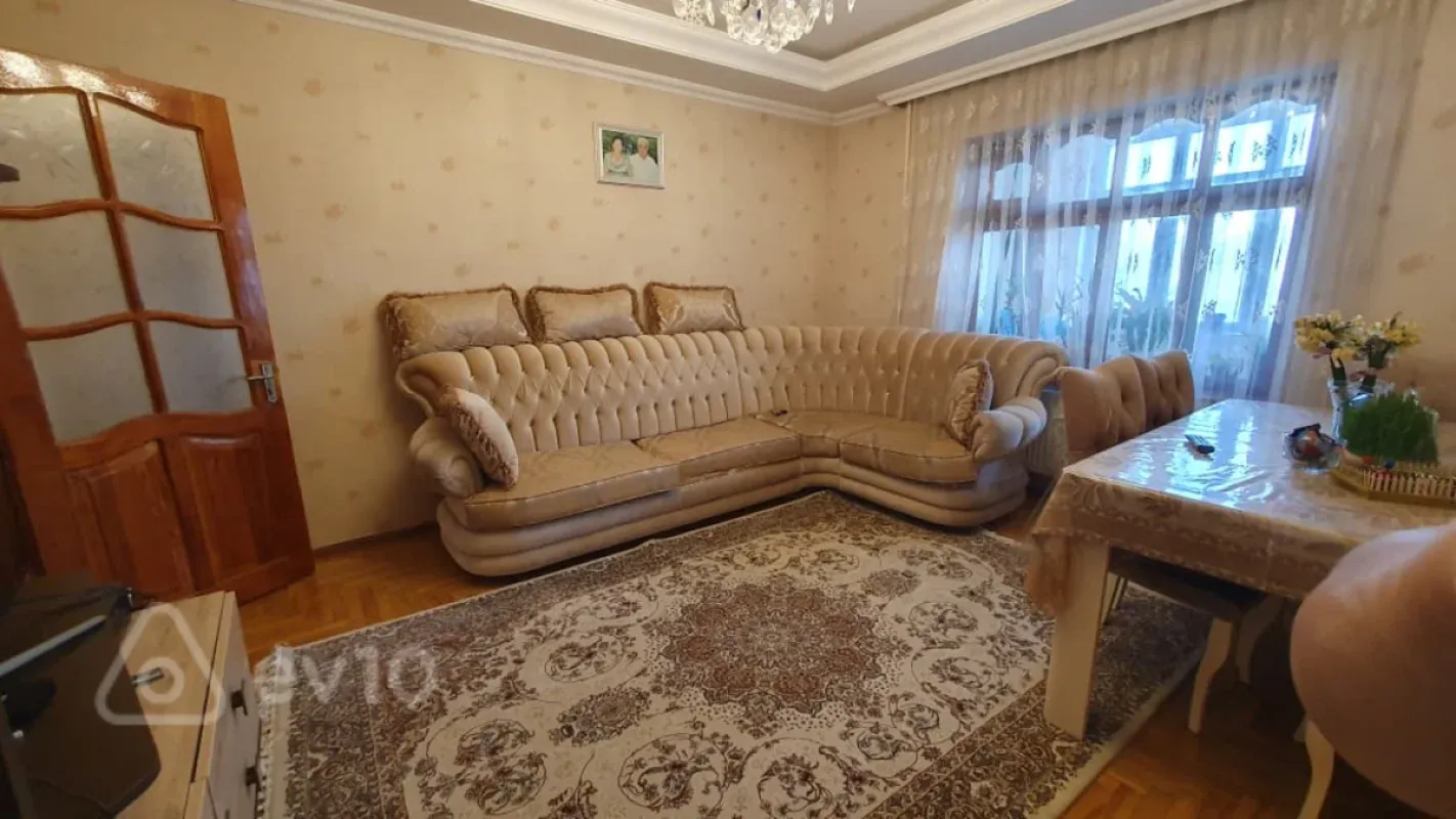 Satılır 3 otaqlı köhnə tikili 80 m²