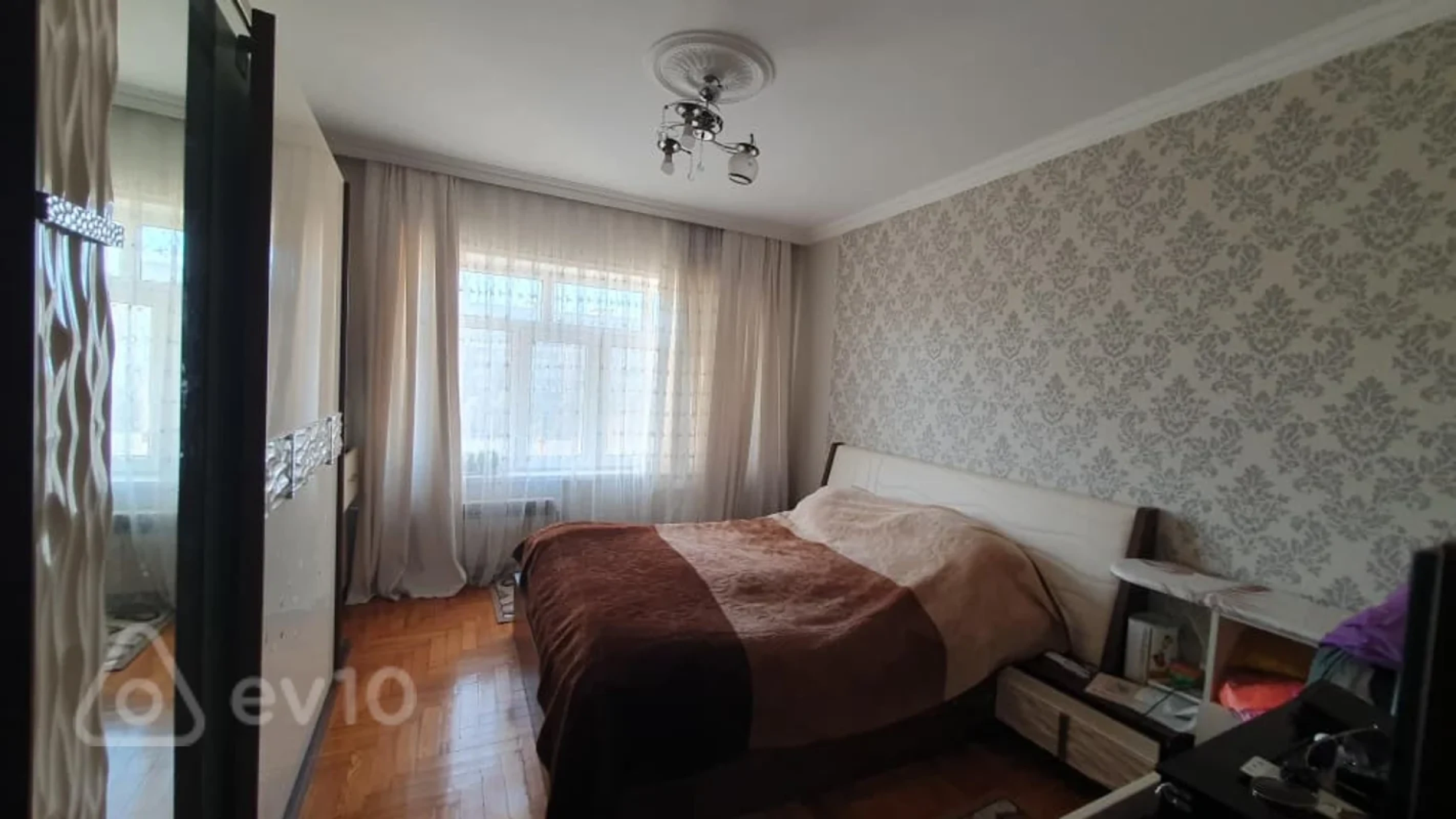 Satılır 3 otaqlı köhnə tikili 80 m²
