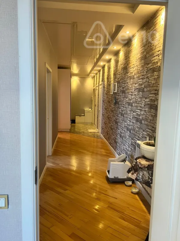 Satılır 3 otaqlı yeni tikili 135 m²