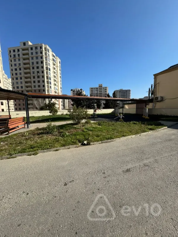 Satılır 3 otaqlı yeni tikili 106 m²