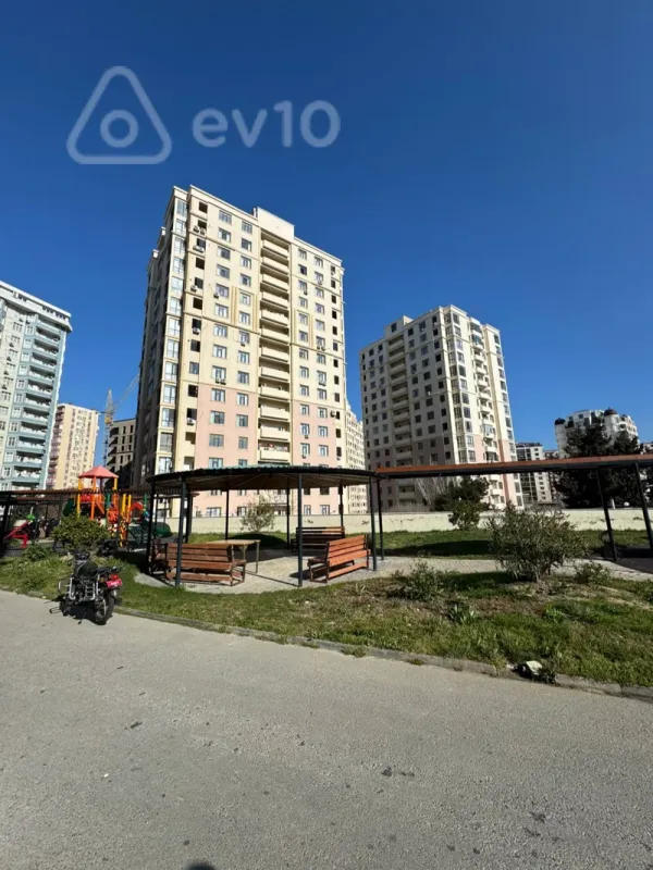 Satılır 3 otaqlı yeni tikili 106 m²