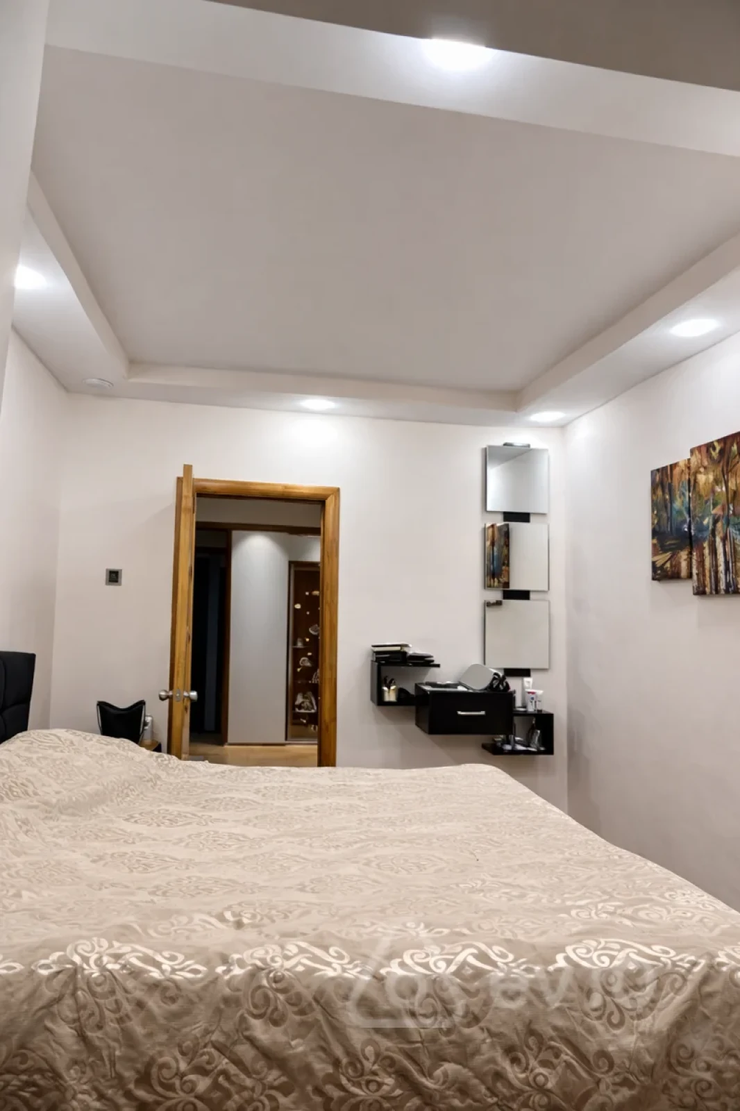 Satılır 4 otaqlı köhnə tikili 110 m²