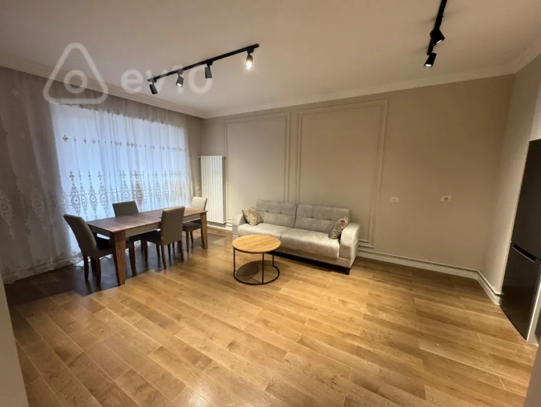 Kirayə verilir 2 otaqlı yeni tikili 65 m²