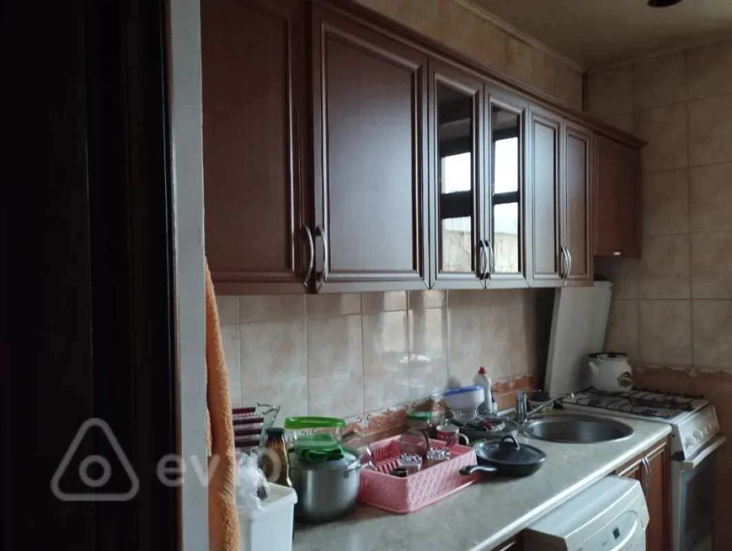 Kirayə verilir 1 otaqlı köhnə tikili 25 m²