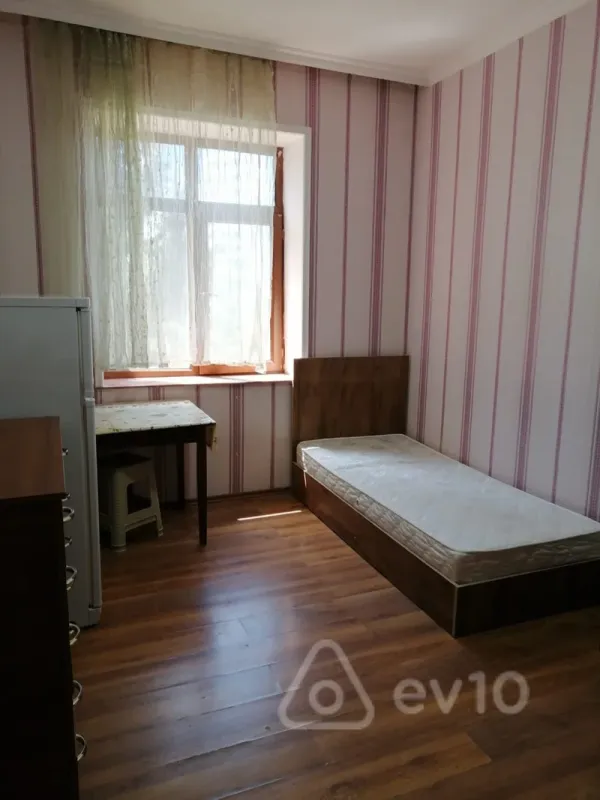 Kirayə verilir 1 otaqlı köhnə tikili 25 m²