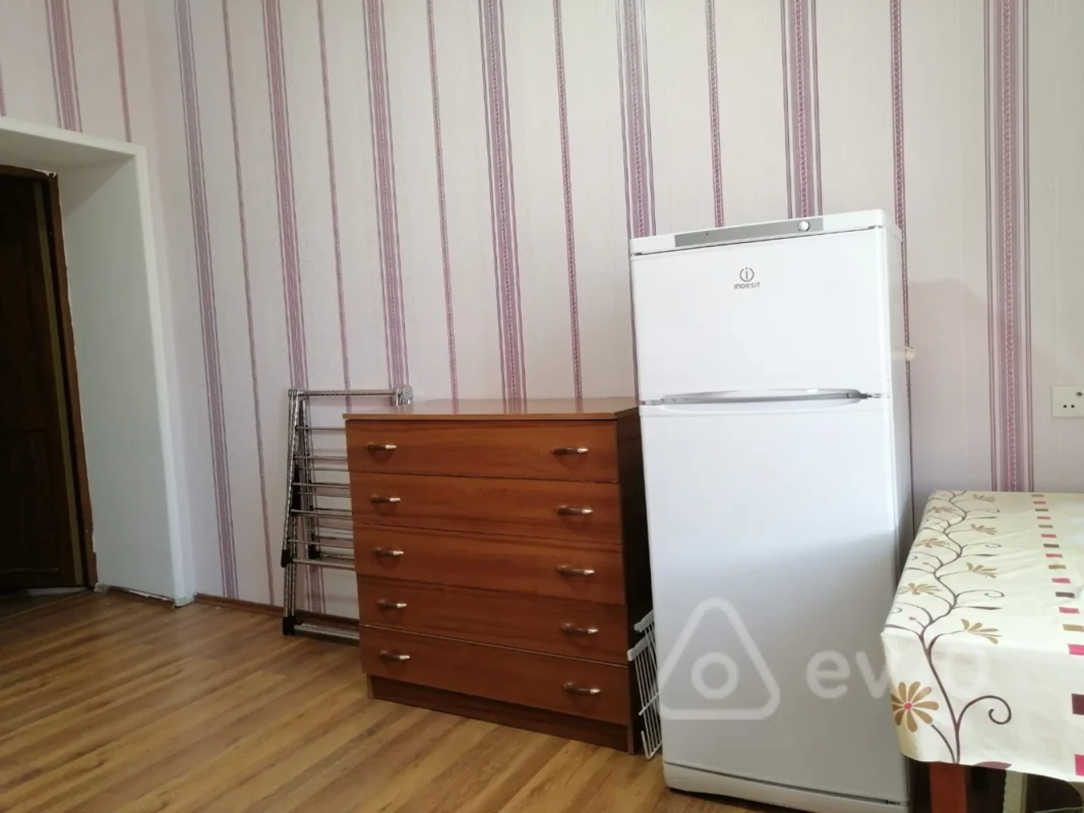 Kirayə verilir 1 otaqlı köhnə tikili 25 m²