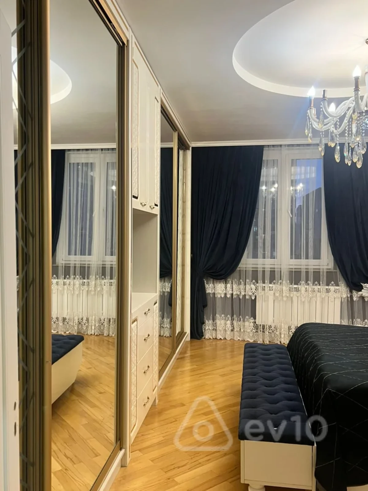 Satılır 3 otaqlı yeni tikili 140 m²