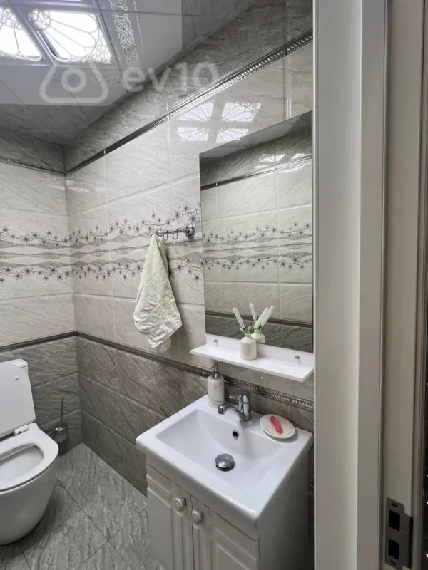 Satılır 3 otaqlı yeni tikili 140 m²