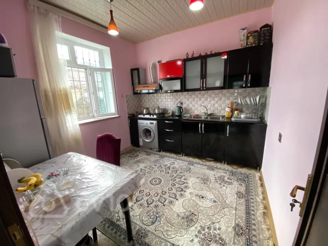 Satılır 4 otaqlı həyət evi 400 m²